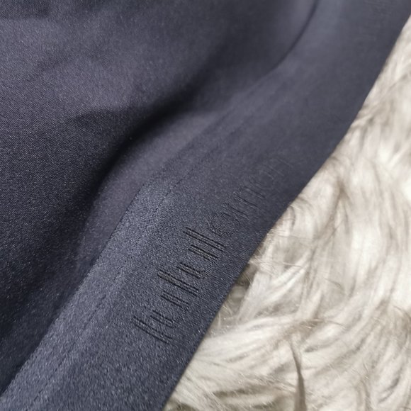 Lululemon Fine Form Bra Black SIze 32 DD - Picture 3 of 7